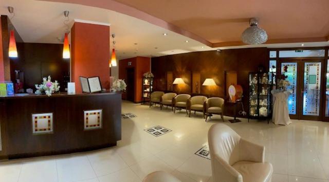Hotel Pavla Пьештяни Экстерьер фото